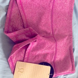 🍋Lululemon 🍋 pretty pink short